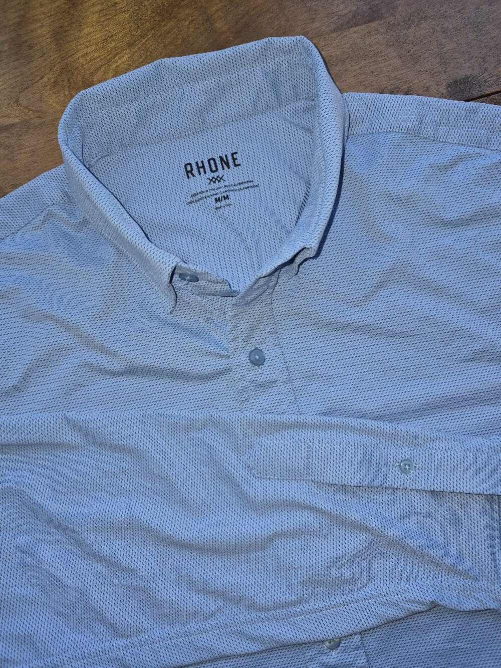 Rhone Mens Size Med Slim Fit Light Blue Performance Commuter Button Front EUC